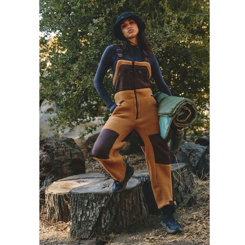 FP Movement Free People Hit The Slopes Overalls. Size Medium
